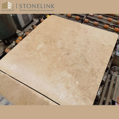 Cross cut Italian classic travertine