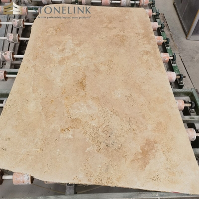 Cross cut Italian classic travertine