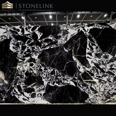 Noir Grand Antique marble slab