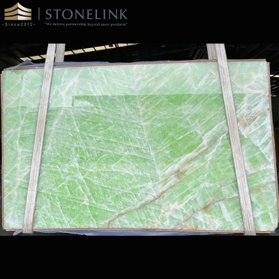 Crystal Green onyx slab