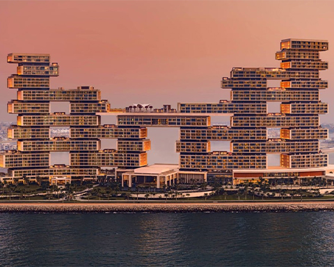 فندق رويال أتلانتس، دبي، الإمارات العربية المتحدة
    